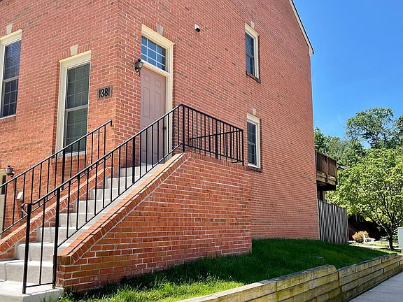 2nd image of 1381 Templeton Pl