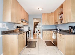 6417 Meriwether Ln, Springfield, VA 22150