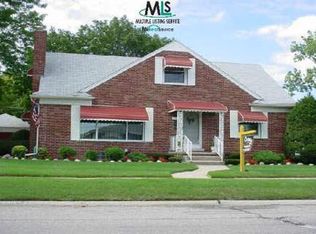 23165 Hayes Ave, Eastpointe, MI 48021