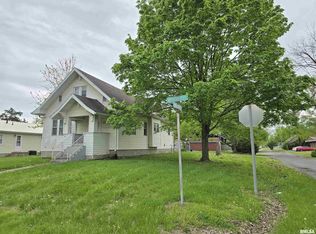 1201 E Noleman St, Centralia, IL 62801