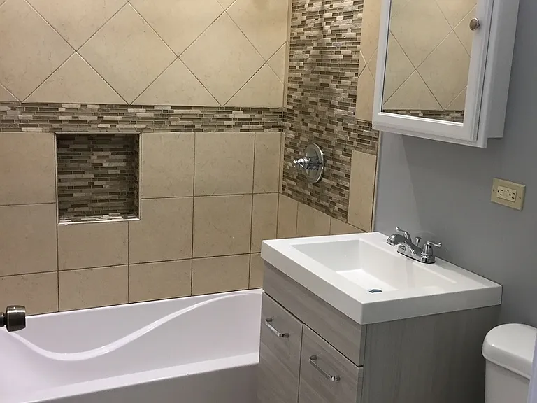 12941 S Saginaw Ave — Photo 24