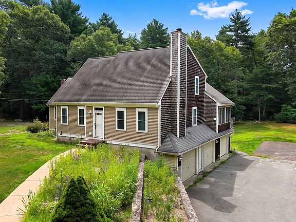 2nd image of 42 Clear Pond Rd