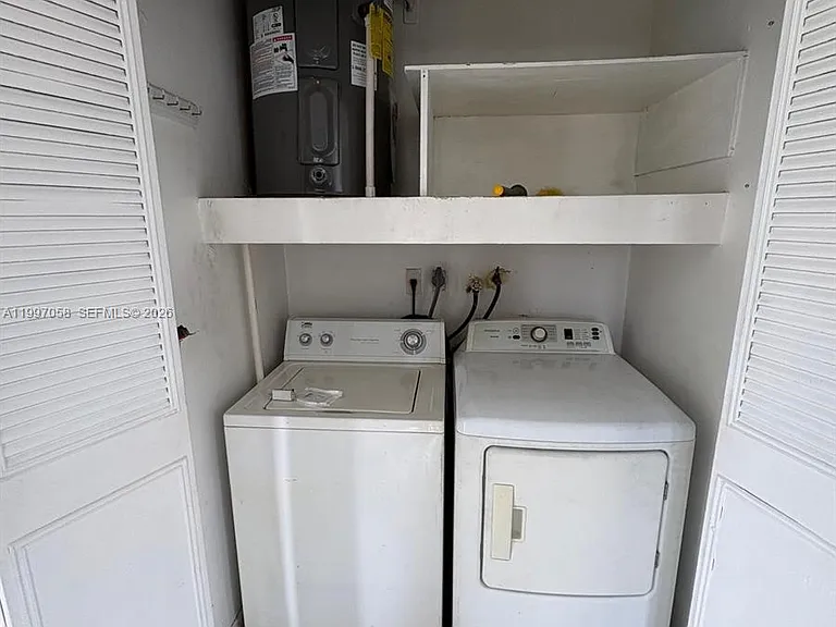 2550 SW 58th Ave #A — Photo 10