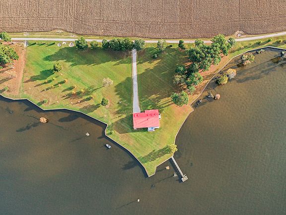 4th image of 438 Bundys Rd