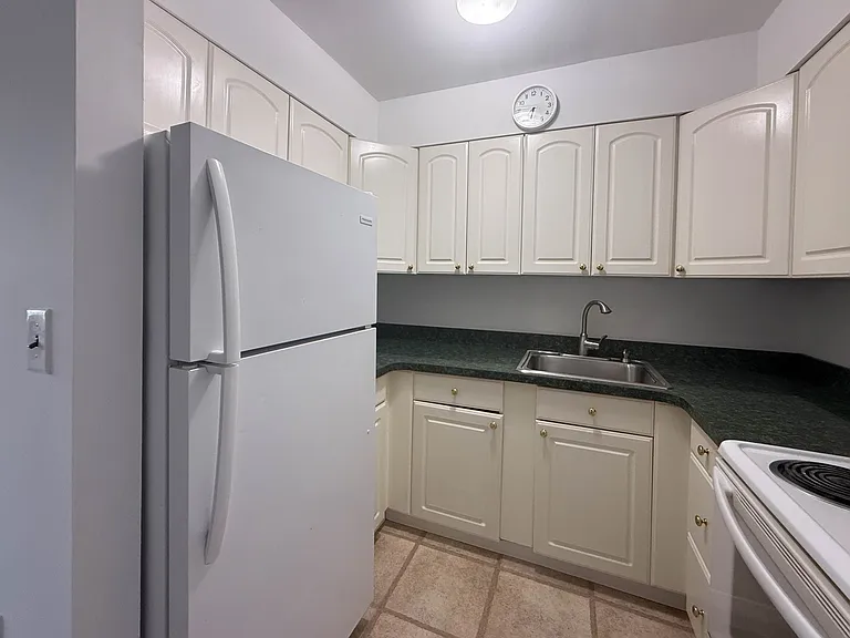 1000 9th St #H61 — Photo 5