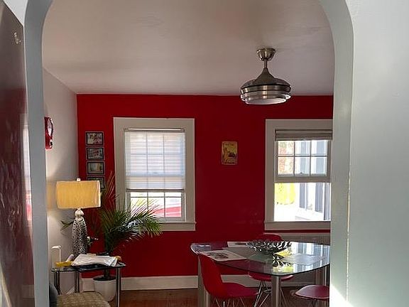Entry Dining-room-lounge