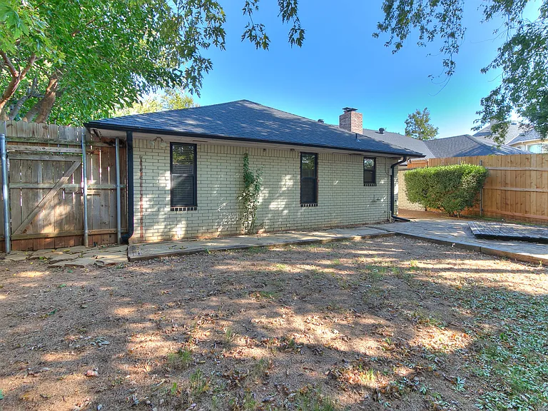 6313 Avalon Ln — Photo 56