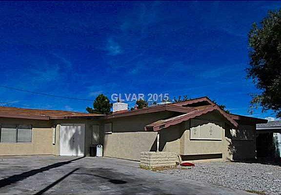 2nd image of 2220 Holly Ave