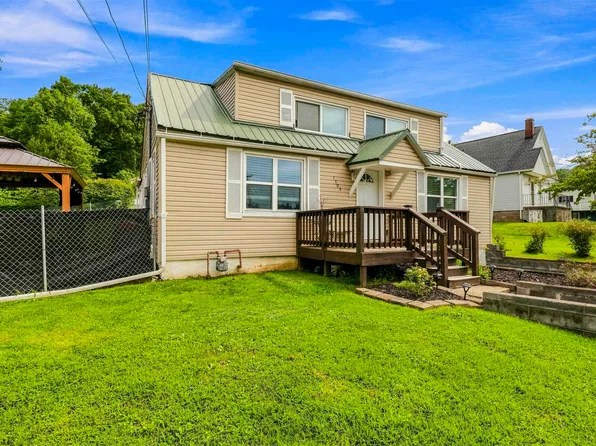 1405 Andmore St, Morgantown, WV 26505