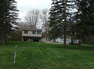 2138 Howe Rd, Burton, MI 48519