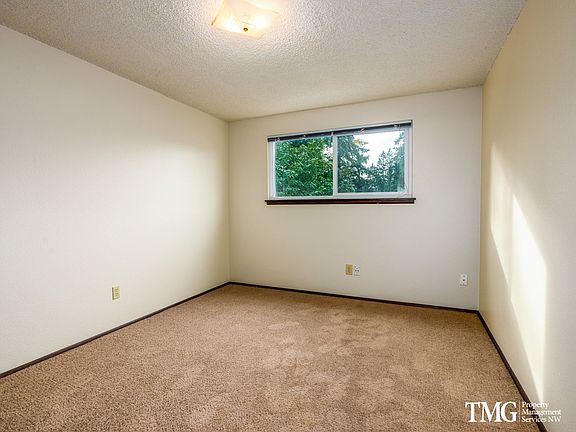 3rd image of 1526 SE Talton Ave