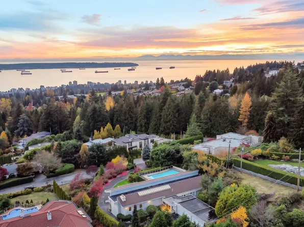 1035 King Georges Way, West Vancouver, BC V7S 1S6