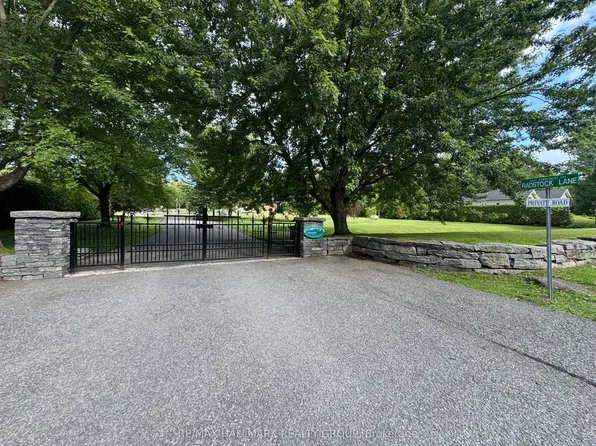24 Radstock Ln, East Hawkesbury, ON K6A 2R2