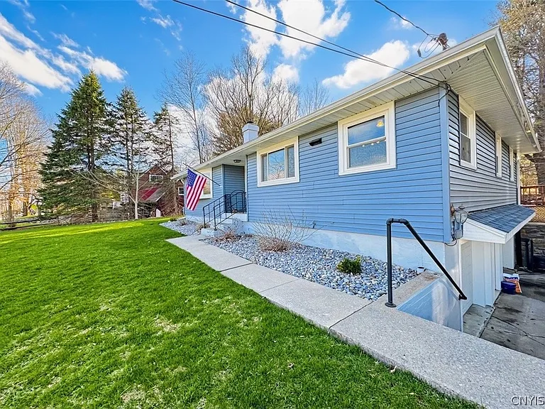 4055 Bristol Rd — Photo 3