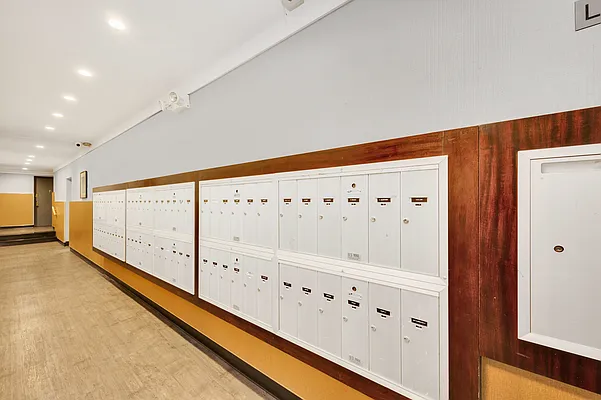 Sold by Remax Edge | media 17