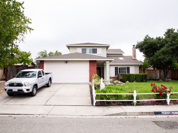 3156 Christopher Way