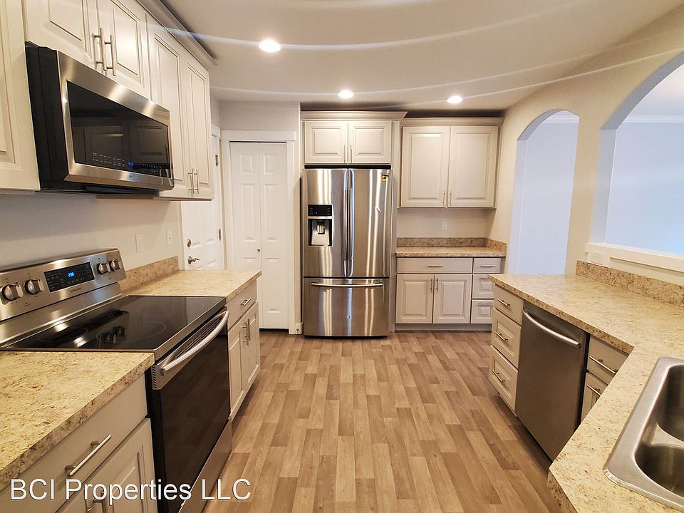 1st image of 17807 2nd Avenue Ct E