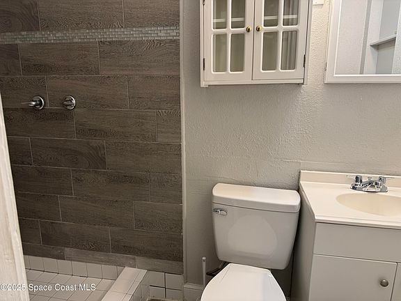5th image of 2806 Tropic Rd #1
