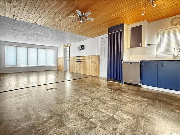 4th image of UNIT 1-701 11th AVENUE NW