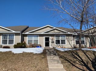 681 Armstrong Ave, Saint Paul, MN 55102