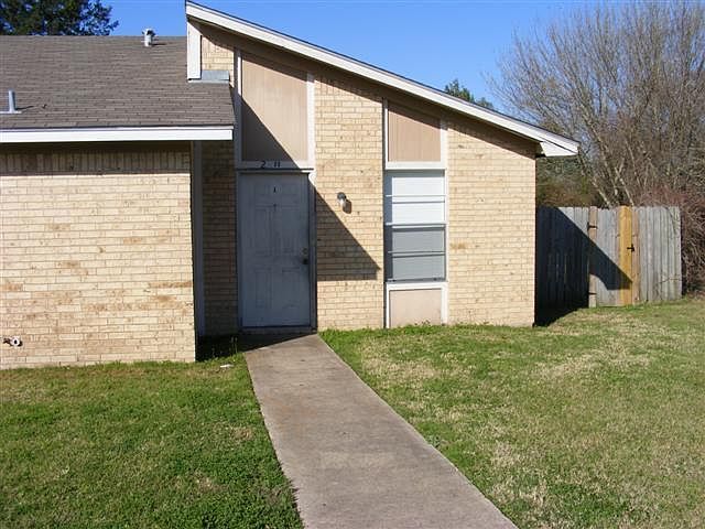 1st image of 2700 Sprucewood St #A