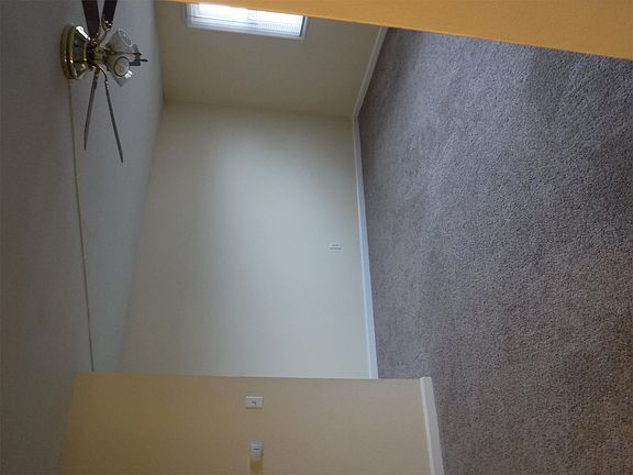 5th image of 935 E Colonial Manor Dr APT 305