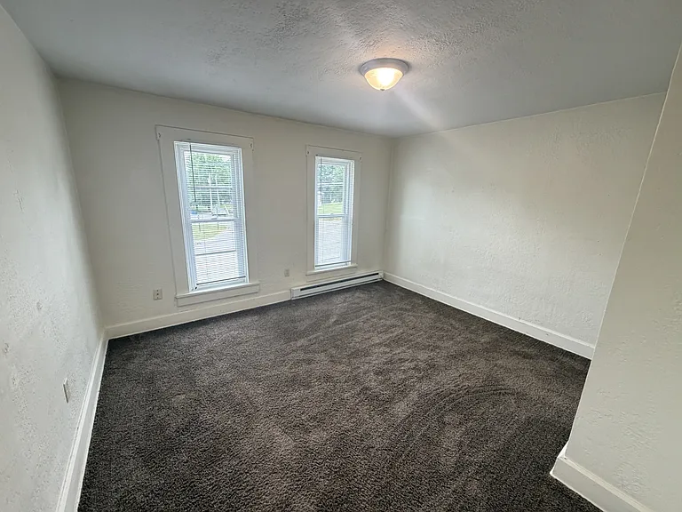 832 1/2 Rush Ave — Photo 10