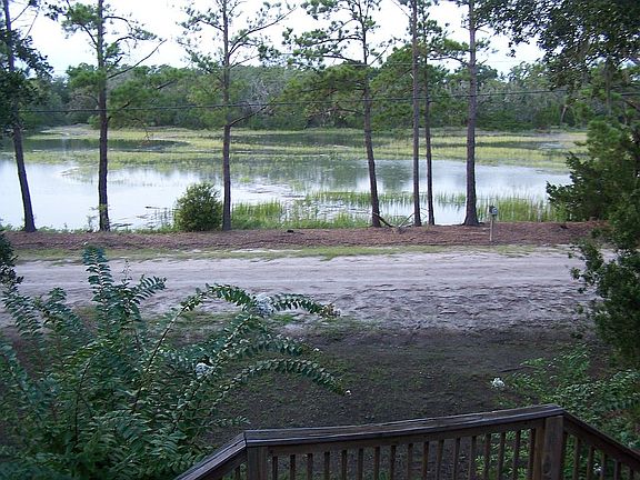 3rd image of 6 Harbor River Cir