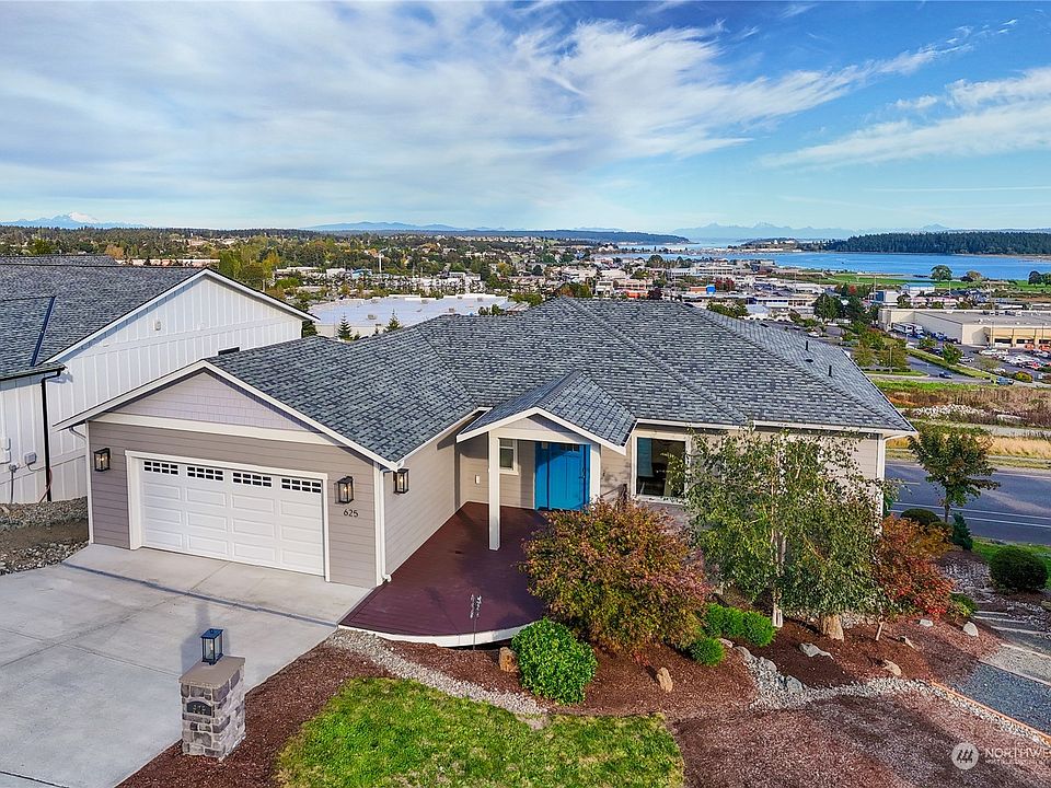 1st image of 625 SW Founders Drive