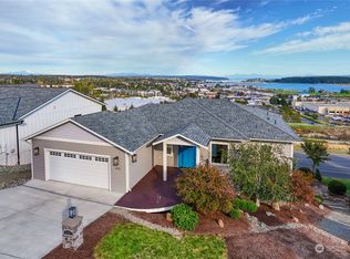 625 SW Founders Dr, Oak Harbor, WA