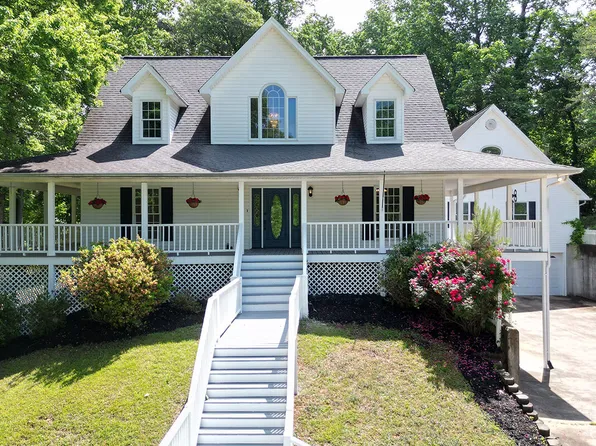 3426 Clarks Bridge Rd, Gainesville, GA 30506