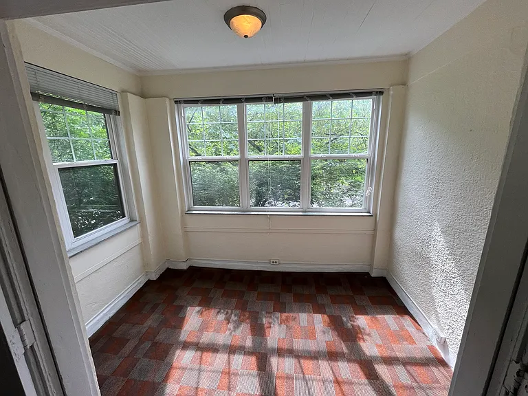 1304 Paxton Ave #1 — Photo 9