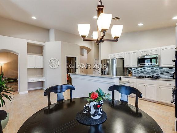 4th image of 5605 Royal Springs Ave