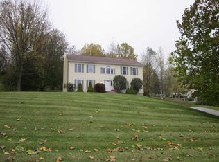 115 Stowe Dr, Poughquag, NY 12570