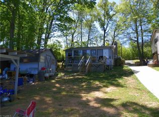 1240 Riverview Rd, Lexington, NC 27292