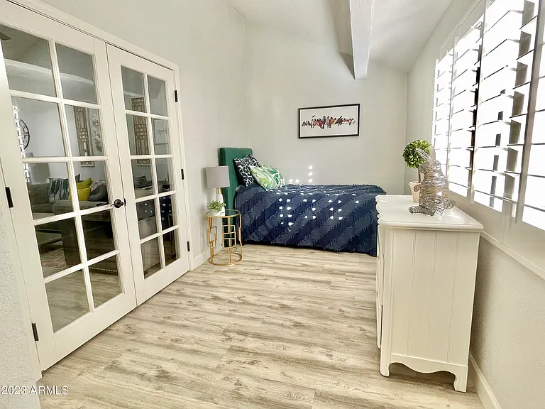 9040 E Winchcomb Dr — Photo 13
