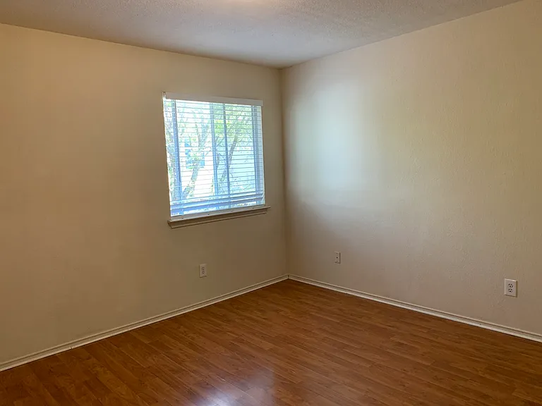 1016 Sweet Melissa Dr — Photo 21