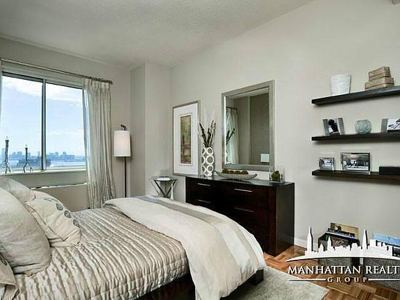 3rd image of 155 E 31st St APT 15E
