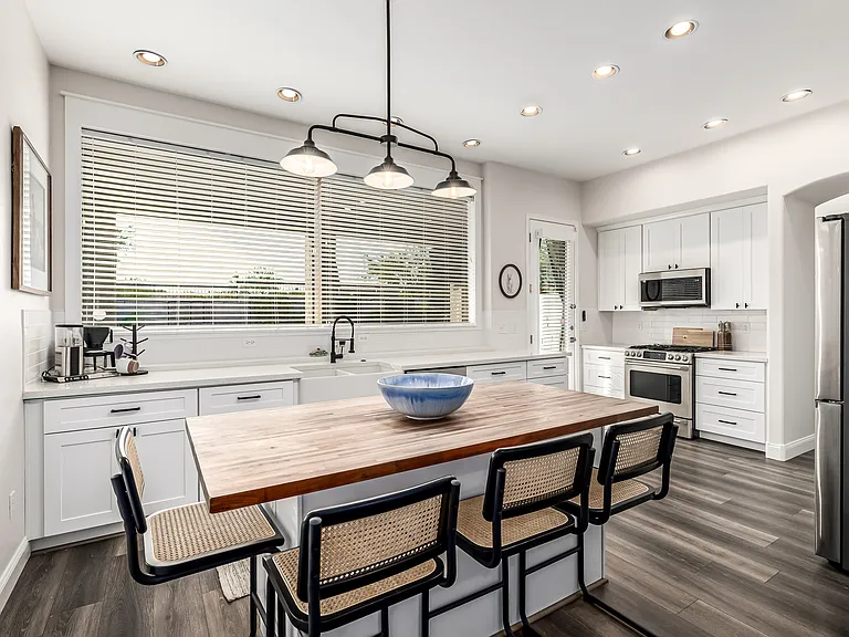 7242 E Tyndall St — Photo 4