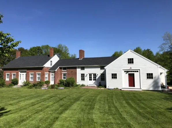 505 Webbs Mills Rd, Raymond, ME 04071