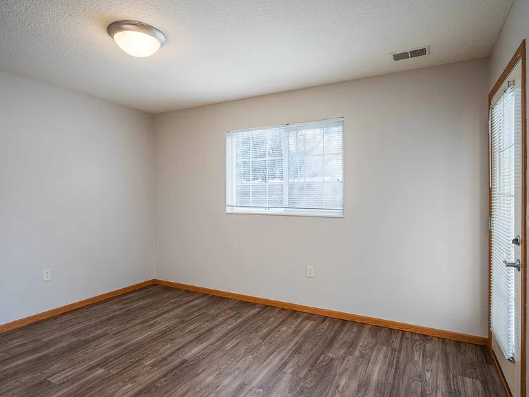 Jordan Valley Townhomes — Photo 21