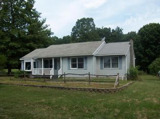 1101 State Rd, Effort, PA 18330