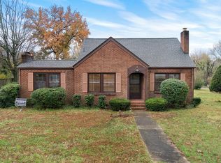 2303 Memorial Blvd, Springfield, TN 37172