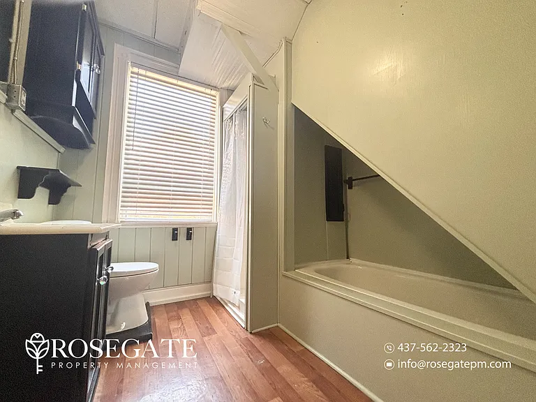 47 Gowan St #B — Photo 24