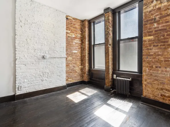 349 West 44th Street 1FE image 1 of 8
