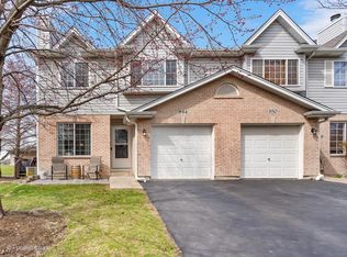 844 N 1st St, Elburn, IL