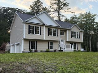 315 Hopkins Hollow Rd, Coventry, RI 02827
