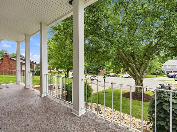 4th image of 104 Oxbridge Dr