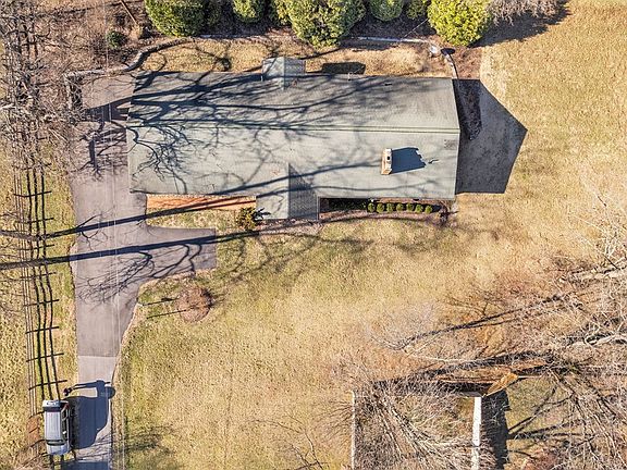 3rd image of 135 Valley St NW