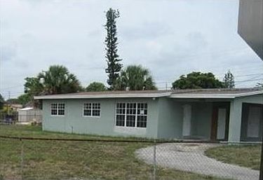 1st image of 1413 NW 15th Ave